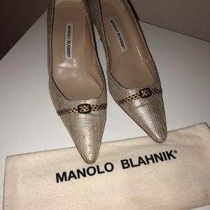 100% Authentic Manolo Blahnik Tweed Heels